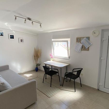Beachfront Apartment Vir Exterior foto